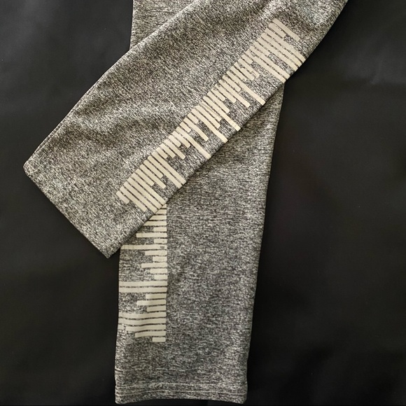 Brand: Kimberly C
Size: M
Colour: Grey - Picture 3 of 4